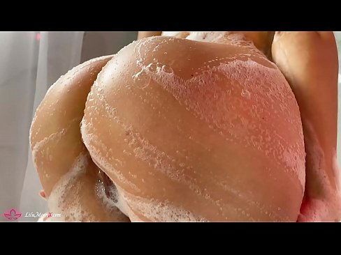❤️ Bà thủ dâm âm hộ với máy rung đến cực khoái mãnh liệt trong vòi hoa sen ️ Beautiful porn ở% vi.befuck-net.ru% ️❤